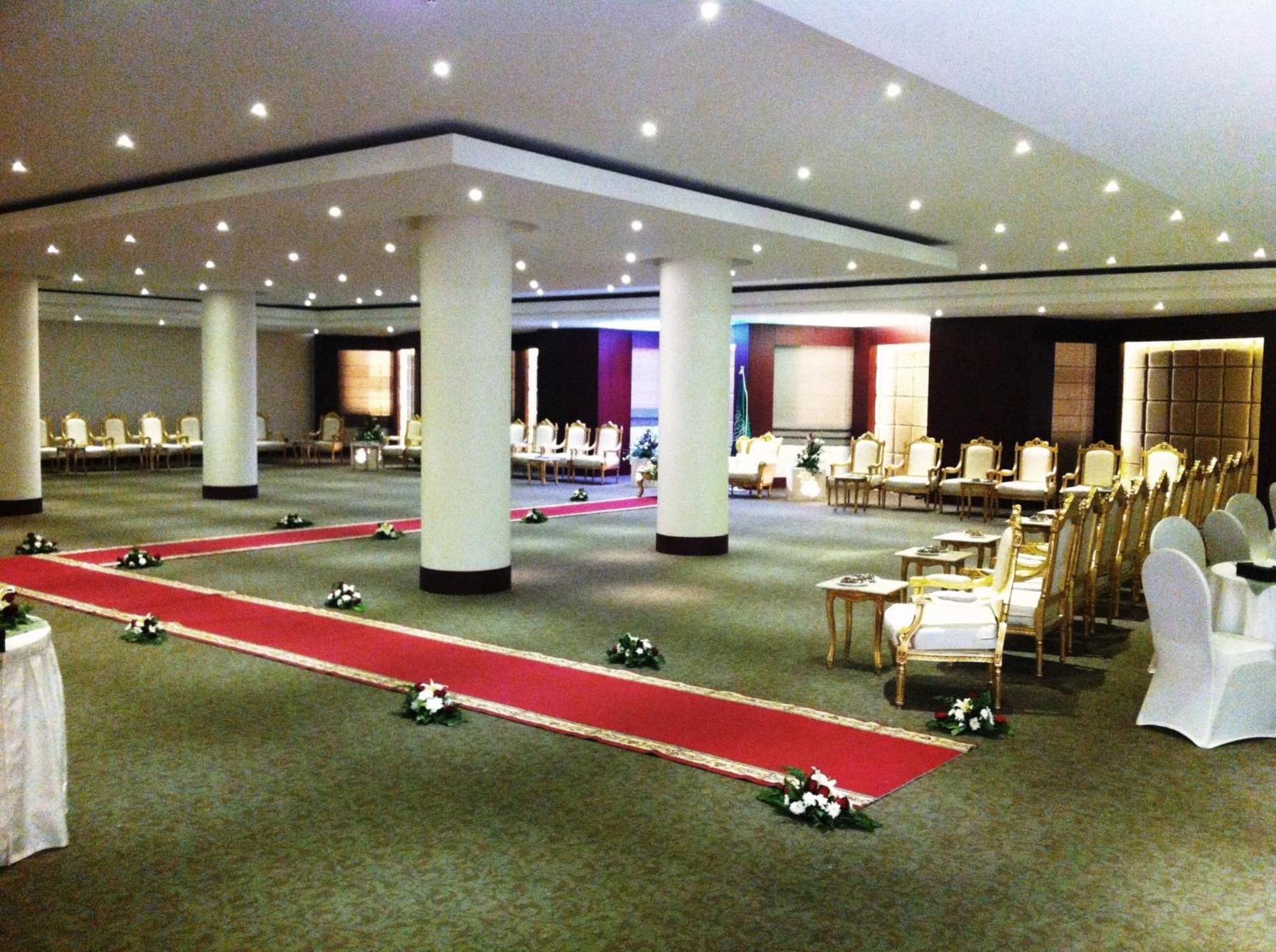 Executives Hotel - Azizia Riyadh Exterior photo