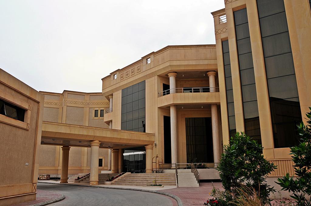 Executives Hotel - Azizia Riyadh Exterior photo